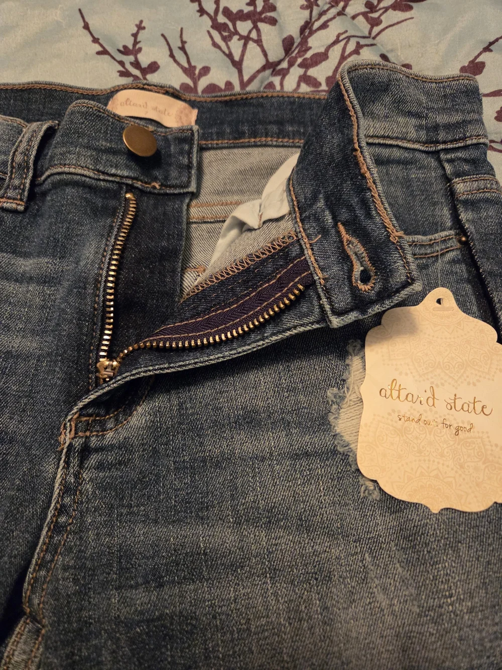 Altar'd State Two-Tone Blue Cropped Ankle Jeans NWT